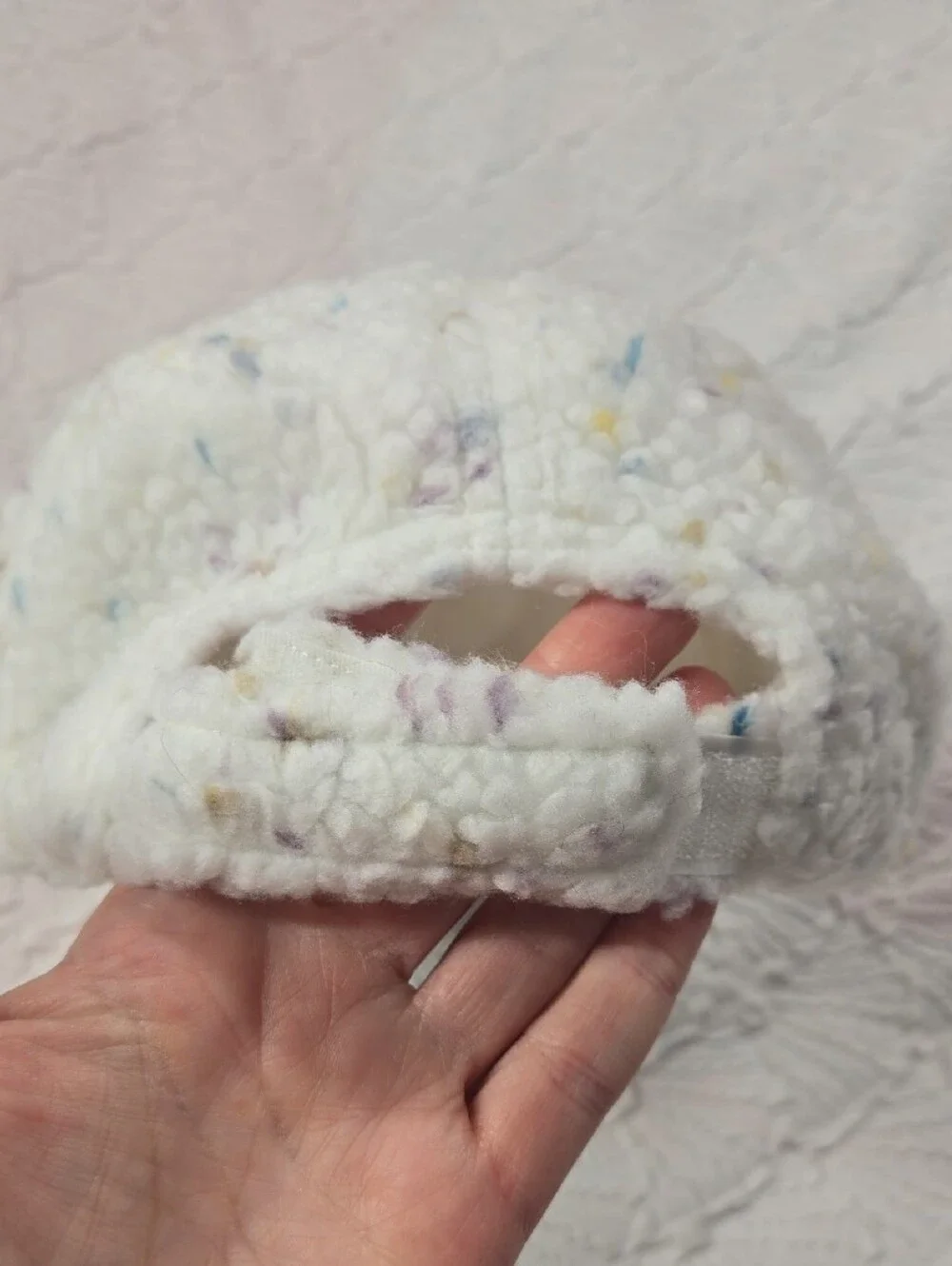 Old Navy Cream Speckled Knit Bucket Hat for Kids
